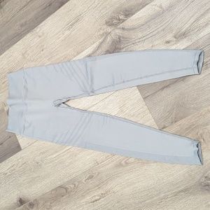 Worn once! PINK Active Leggings